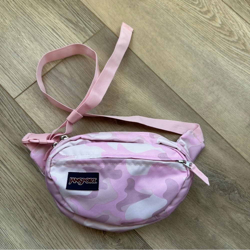 JanSport Pink Camouflage Women's Belt Bag